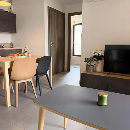 Avec Terrasse - Coeur De Vecchio